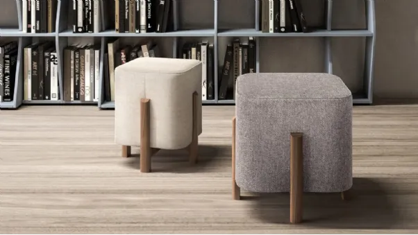 Pouf Kip in tessuto con struttura in legno di Doimo Salotti