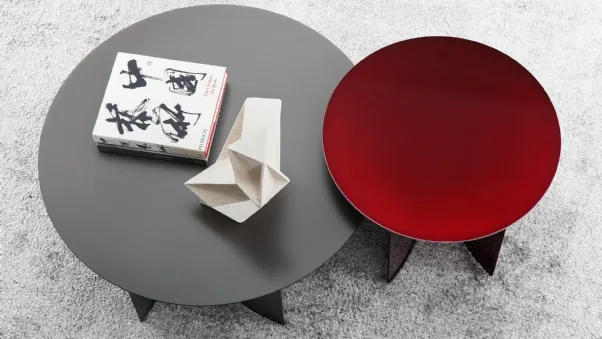 Tavolino Pierre rotondi in quattro misure con base e piano appoggio in metallo in diverse finiture Flou