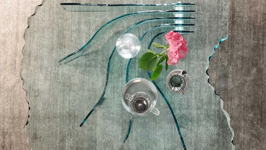 Tavolino Shell in vetro scolpito a mano di Fiam