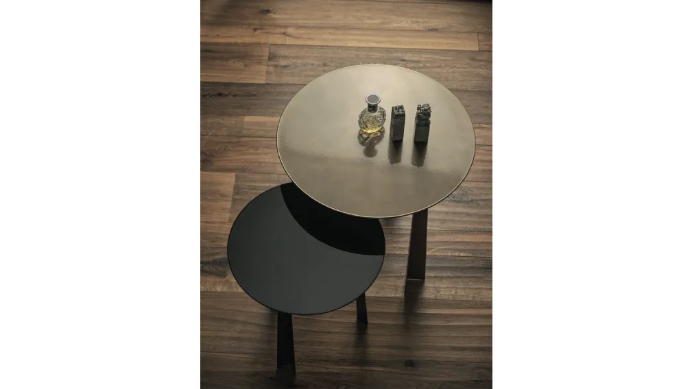 Tavolino Tao in metallo laccato di Bontempi