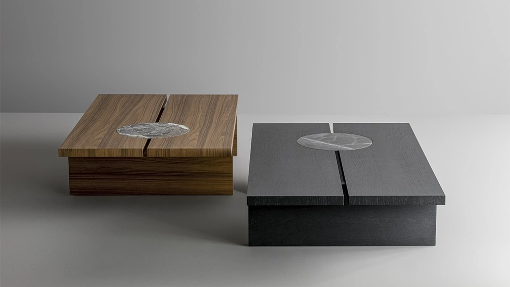 Tavolino Moon in legno con inserto in ceramica di Bonaldo