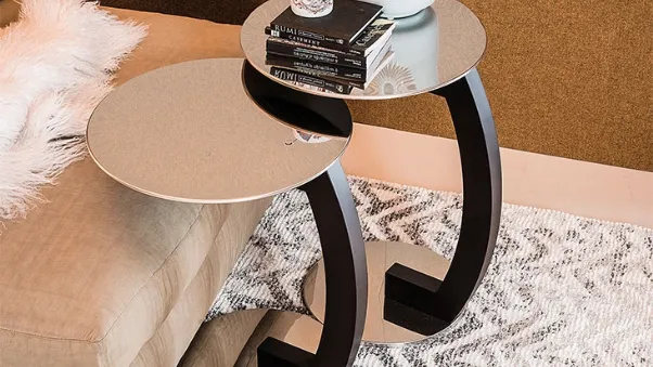 Tavolino in acciaio cromato con gamba in legno Zen di Cattelan Italia