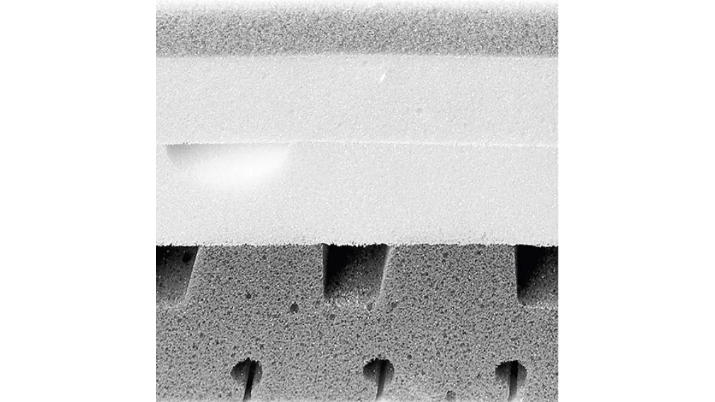 Materasso Adaptive in memory foam e lastra in viscoelastico a lento ritorno di Flou