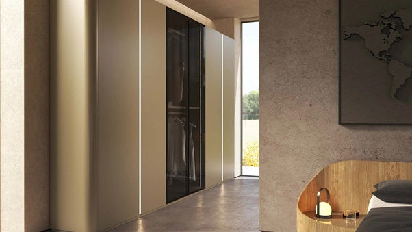 Armadio Ottanta laccato opaco con gole di Voltan