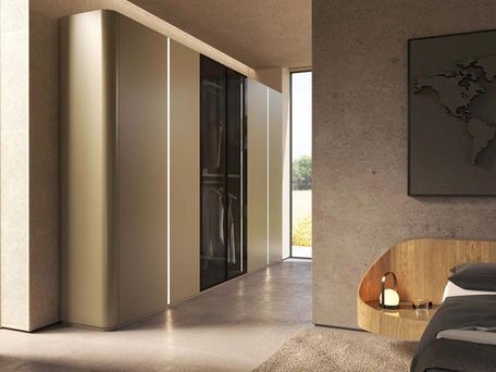 Armadio Ottanta laccato opaco con gole di Voltan