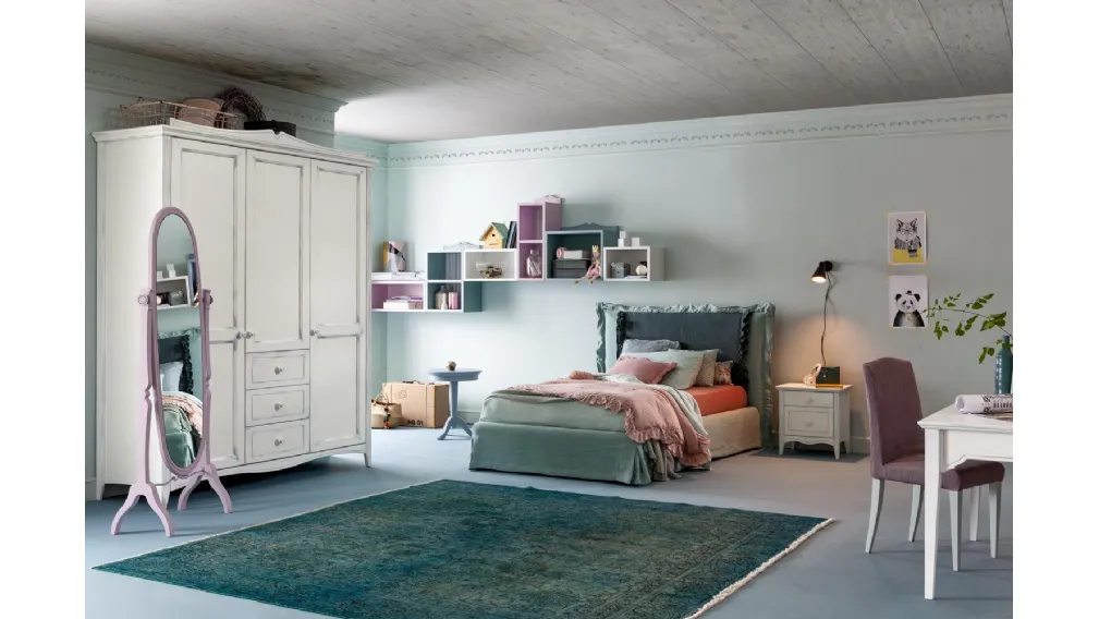 Cameretta per bambine stile shabby in legno con armadio, specchiera e scrivania Romantic Calypso di Callesella