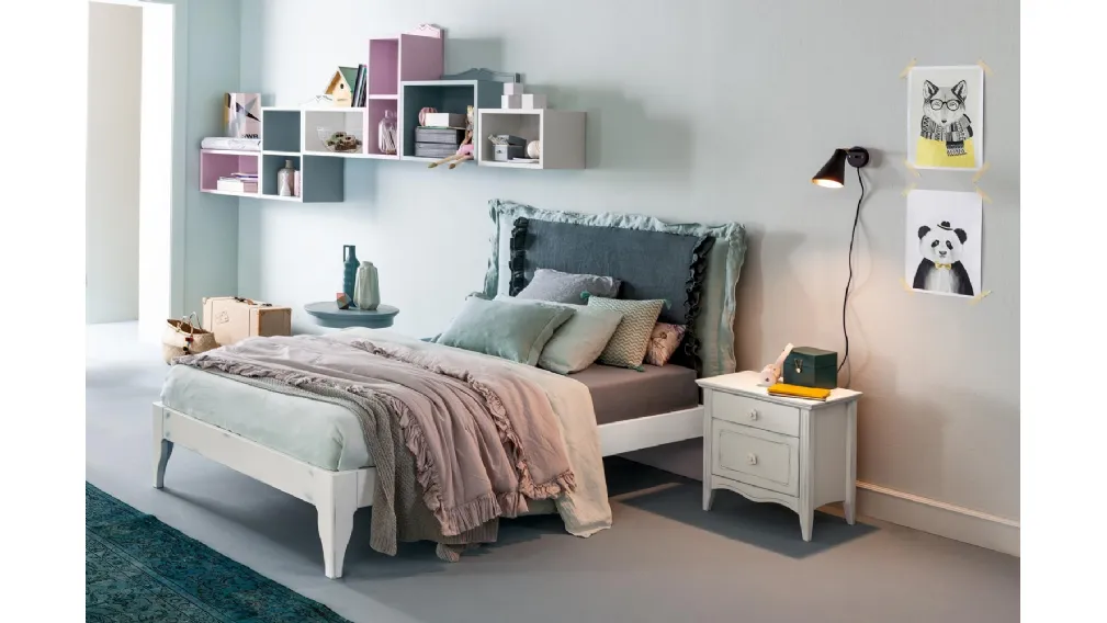 Cameretta per bambine stile shabby in legno Romantic Calypso di Callesella