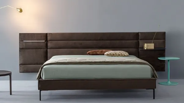 Letto matrimoniale in tessuto Boiserie Set Slim di Twils