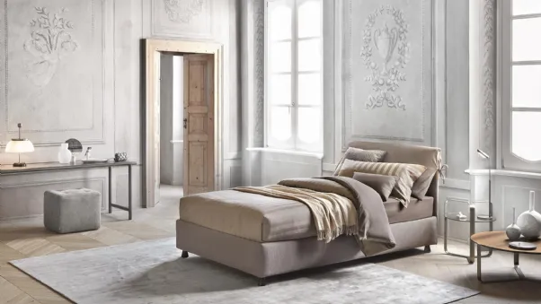 Letto in tessuto imbottito e completamente sfoderabile Nathalie Singolo di Flou