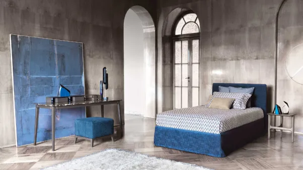 Letto con contenitore Notturno Shabby Chic Singolo in tessuto delicato nei colori e vissuto nell'aspetto di Flou