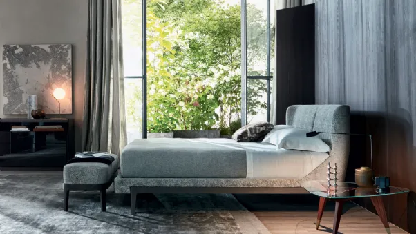 Letto moderno con testiera avvolgente in tessuto imbottito e struttura in legno Fulham di Molteni&C