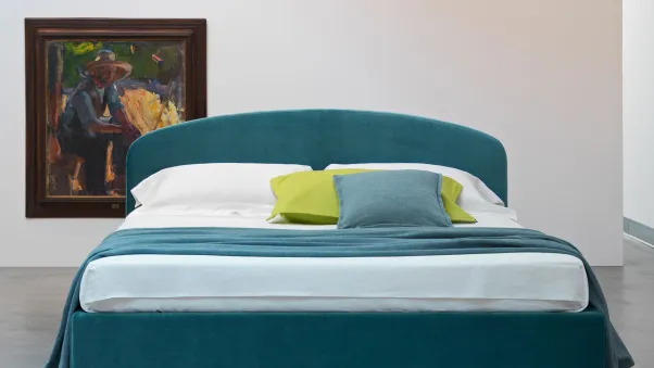 Letto in tessuto con testiera arrotondata Linosa di Horm
