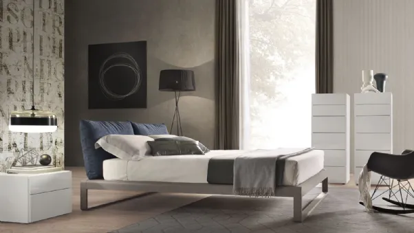 Letto Martin Rovere Cenere con cuscini testata in Econabuk di Olivieri