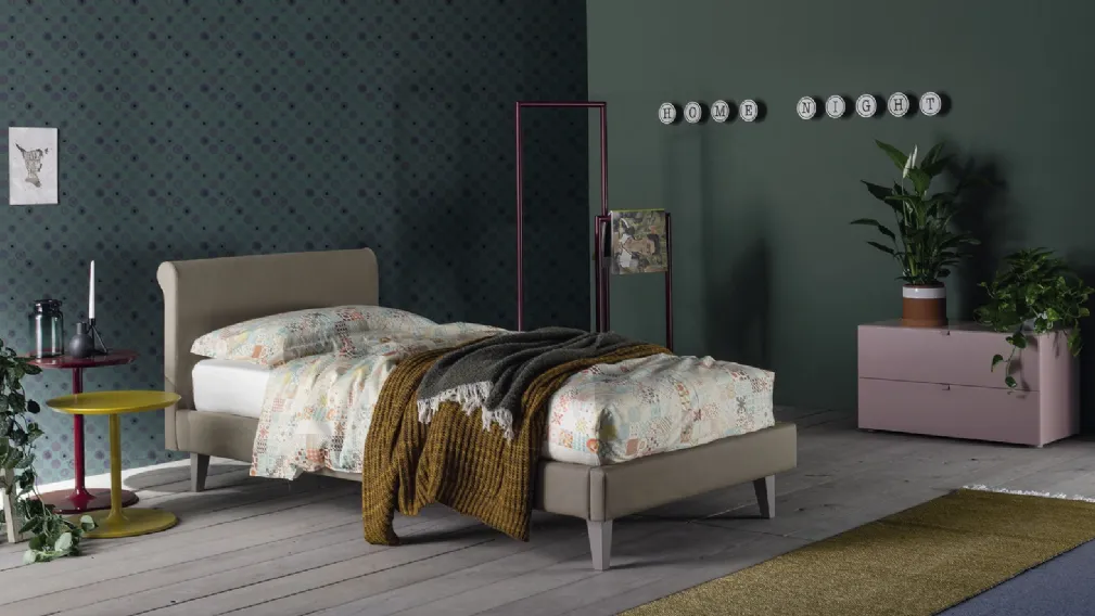 Letto Singolo in tessuto con testiera Camelia Mod 30 di Twils