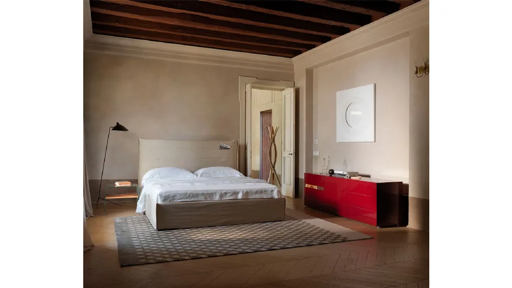 Letto con contenitore Tasca di Horm