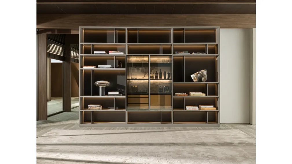 Libreria a muro in laccato opaco con vetrina centrale 505 UP SYSTEM 06 di Molteni & C