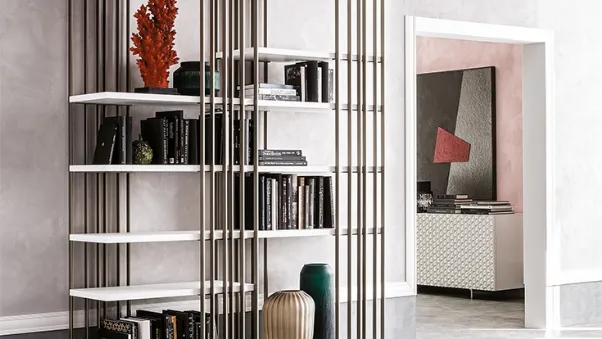 Libreria a muro in acciaio e legno verniciato Arsenal di Cattelan Italia