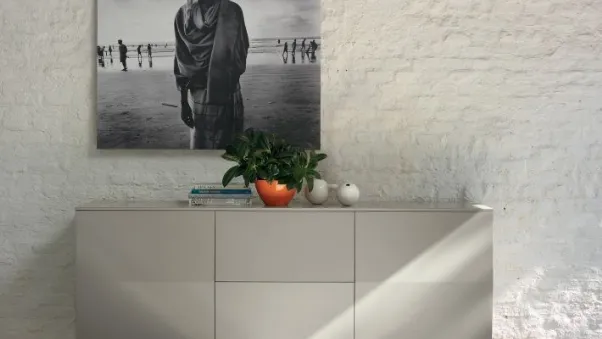 Madia Amsterdam in legno laccato Sabbia di Bontempi