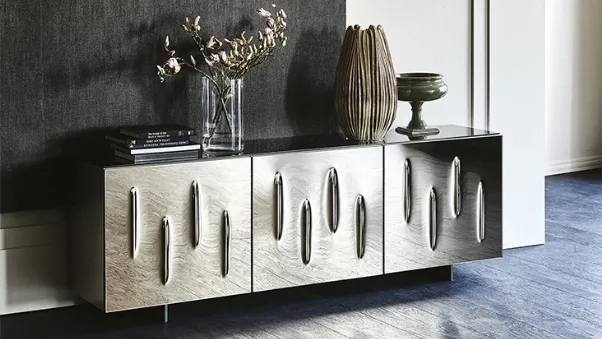 Madia in legno con ante bombate in cristallo specchiato bronzo Carnaby di Cattelan Italia