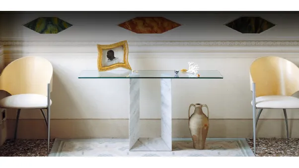 Consolle con piano in cristallo e base in marmo Diapason di Cattelan Italia