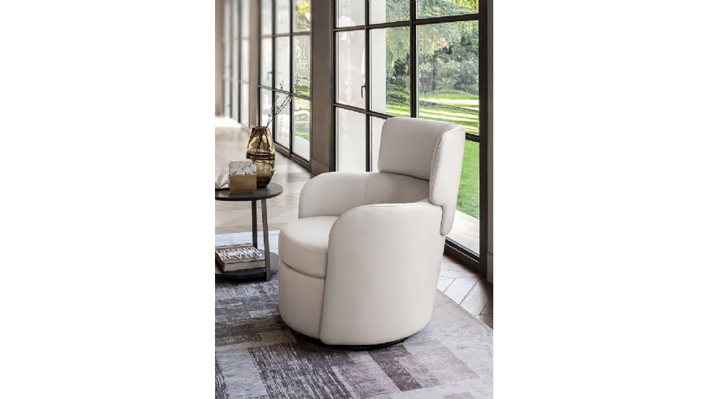 Poltroncina in pelle Claire Swivel di Ditre Italia
