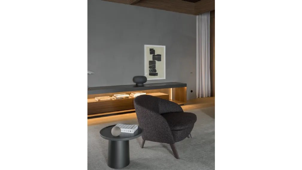 Poltroncina in tessuto imbottito Sutton di Molteni & C