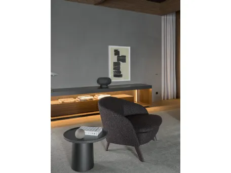 Poltroncina in tessuto imbottito Sutton di Molteni & C