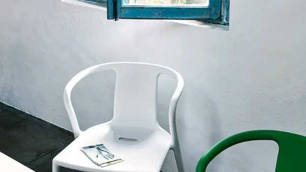 Sedia impilabile in polipropilene Air Armchair di Magis