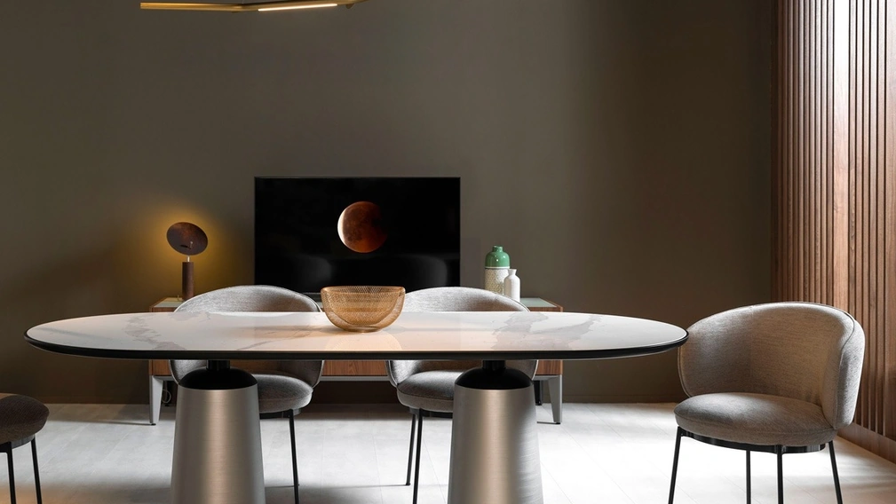 Sedia Concorde in tessuto imbottito di Horm