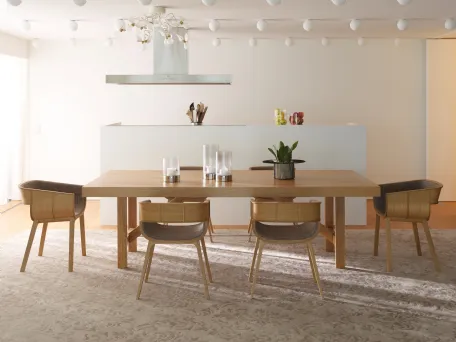 Sedia in rovere con seduta e schienale rivestiti in pelle Maritime Imbottita di Horm