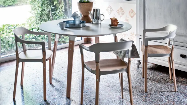 Sedia con sedile e gambe in massello di faggio e schienale in lamiera di acciaio Steelwood Chair di Magis