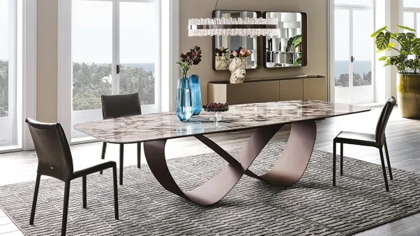 Tavolo con piano in ceramica effetto marmo Butterfly Keramik di Cattelan Italia