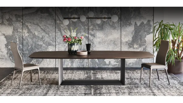 Tavolo con base in acciaio e piano in legno con angoli stondati Dragon Wood di Cattelan Italia