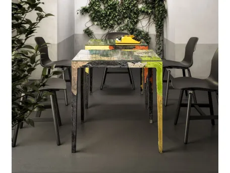 Tavolo di design in tessuto e resina Remember me bistrot di Horm