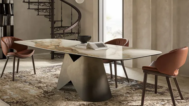 Tavolo in ceramica con base in metallo Scott Keramik di Cattelan Italia