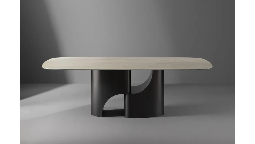 Tavolo Taijitu con piano in marmo e base in metallo di Bonaldo