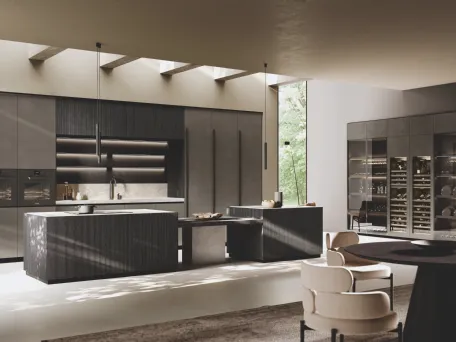 Cucina Design in laccato Metal con isola Bluna Legno Rigato di Binova