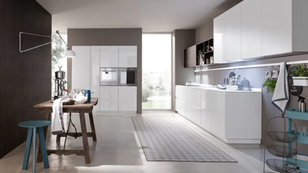 Cucina Design lineare in laccato bianco lucido Materika 05 di Pedini
