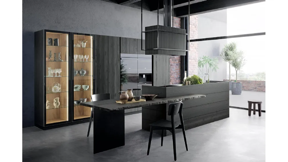 Cucina Moderna lineare in abete liquirizia spazzolato e laccato metal con penisola Atelier Urban di Callesella
