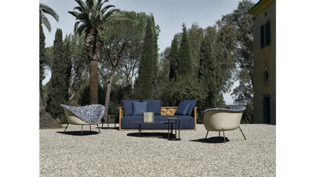 Poltroncina di design in tessuto imbottito con scocca rigida D 154 2 di Molteni & C