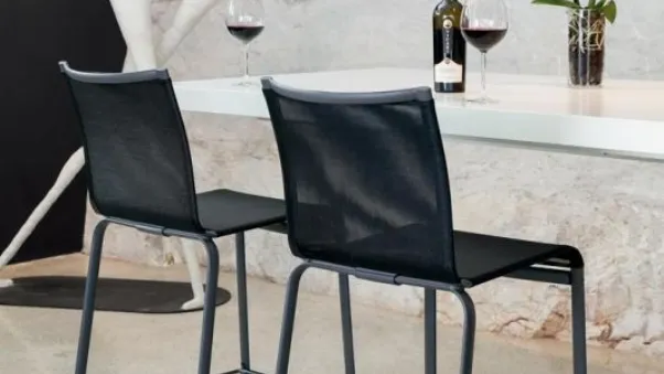 Sgabello da giardino Net SG Outdoor con seduta in Texplast e struttura in acciaio laccato di Bontempi