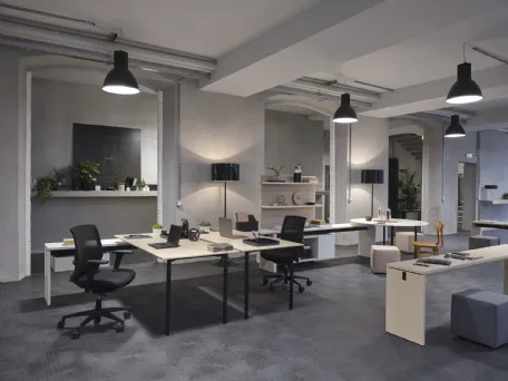 Scrivania operativa Bridge 4 di Citterio Office